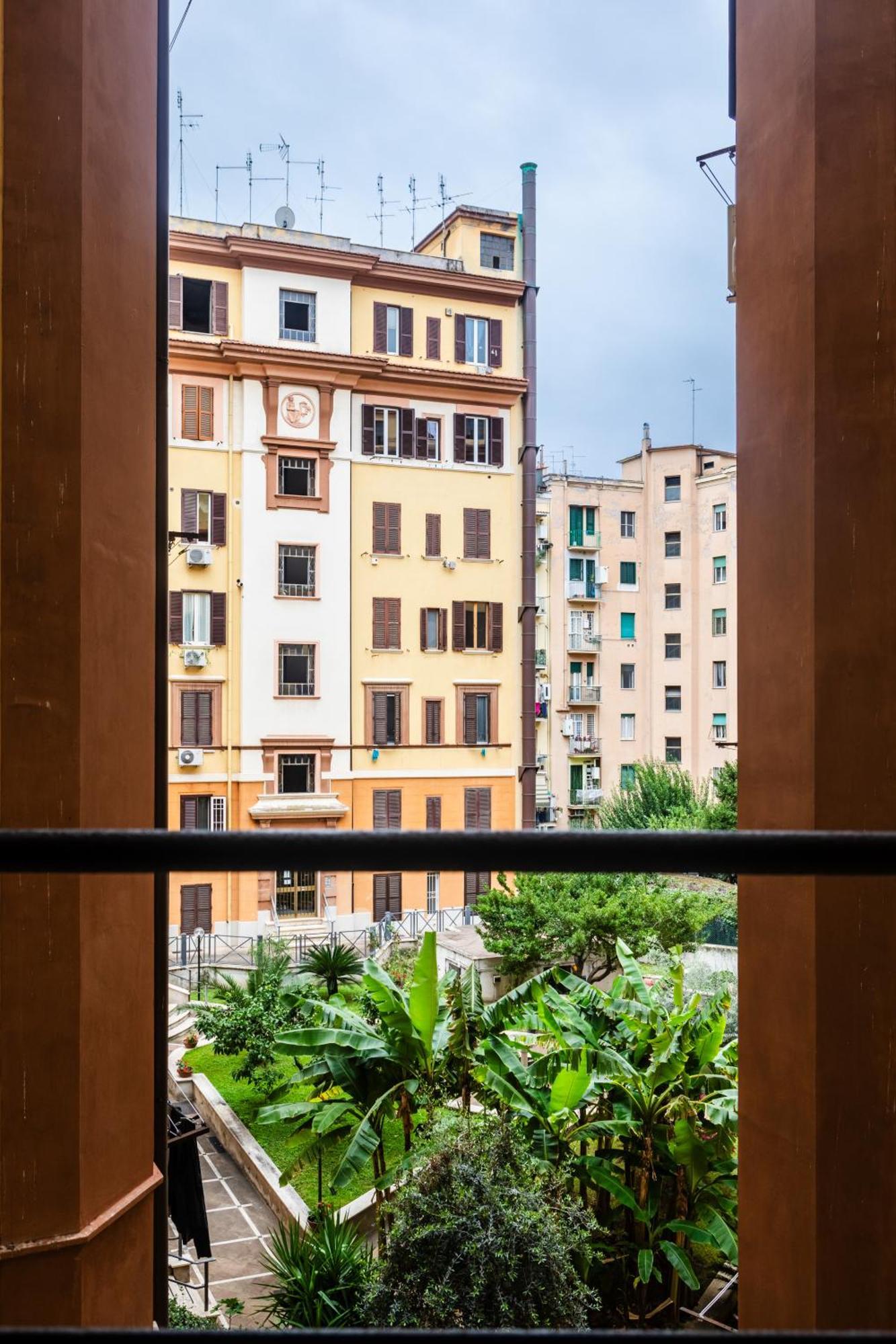 Suitte In San Giovanni Near Basilica - - Apartamento *